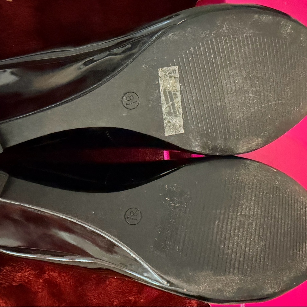Dream Pairs Elegant Black Patent Leather Pumps - Picture 9 of 9